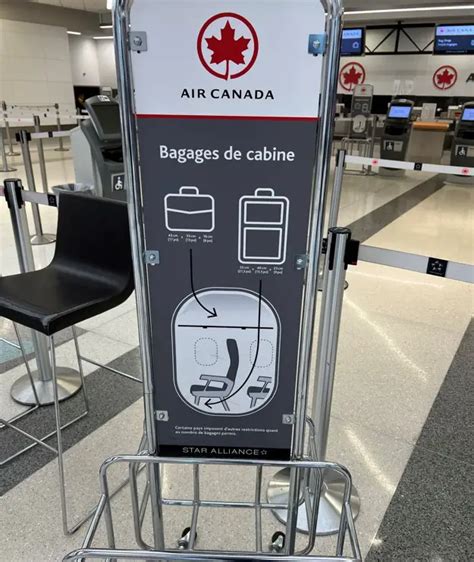 carry on baggage air canada.